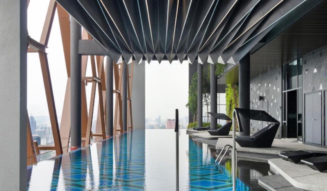 Scarletz Suites Klcc Twin Tower By Purple Orchid كوالالمبور المظهر الخارجي الصورة